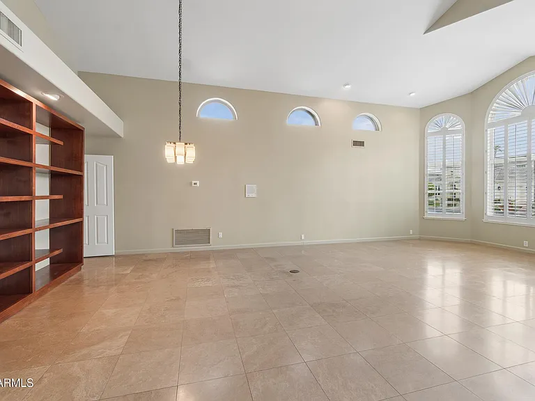 1307 E Treasure Cove Dr — Photo 5