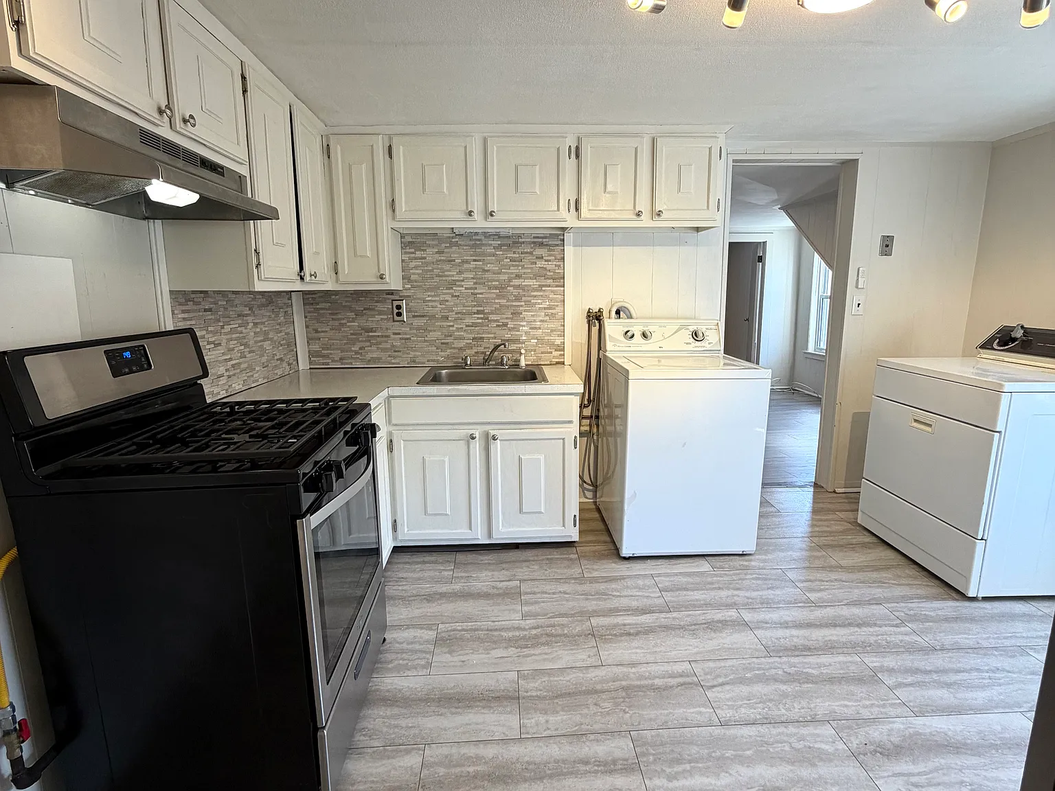 1 bed, $1,700 — Photo 3