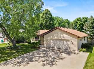 980 22nd St SE, Owatonna, MN 55060