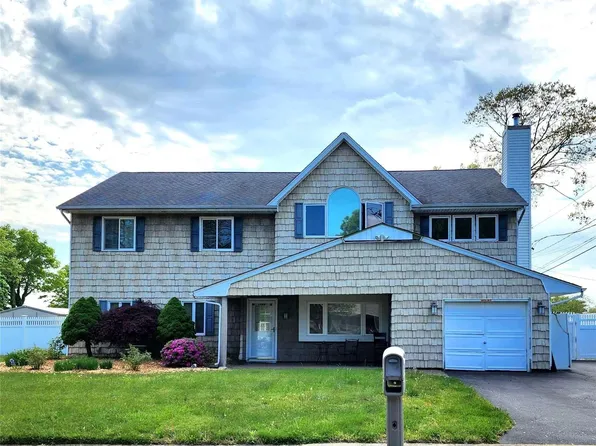 94 W Broadway, Port Jefferson Station, NY 11776