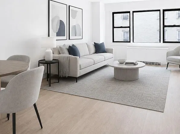 220 E 67th St APT 4A, New York, NY 10065