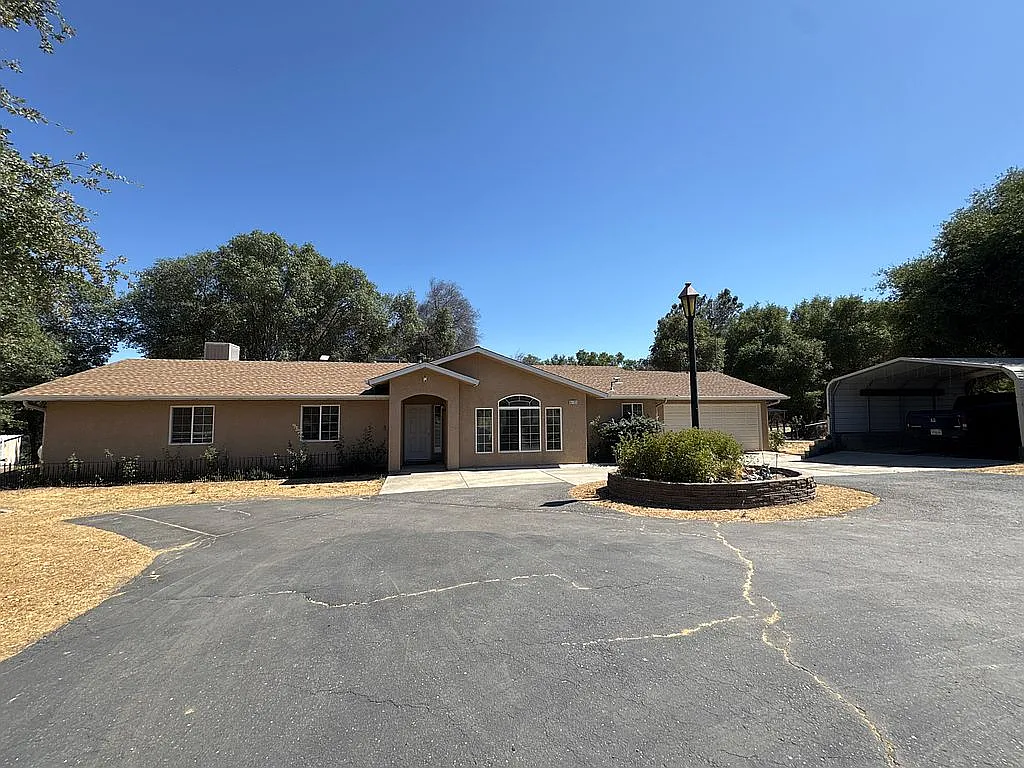 6155 State Highway 49 N photo 1