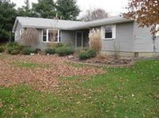6755 S Duck Creek Rd, North Jackson, OH 44451