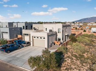 1014 25th St SE, Rio Rancho, NM 87124