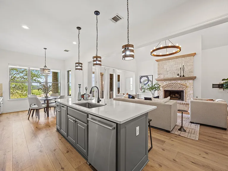366 Mirafield Ln — Photo 21