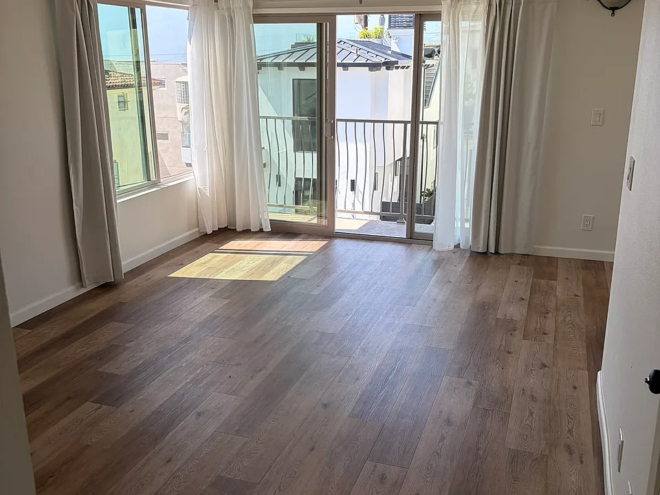 Living room from entry door.