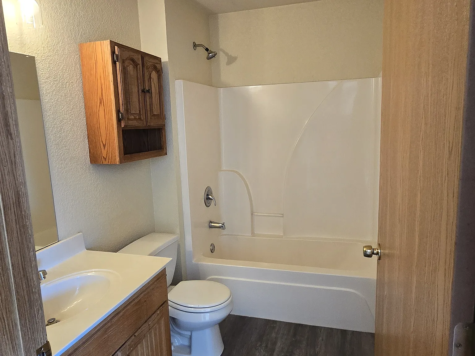 2 bed, 800 sqft, $900 — Photo 3