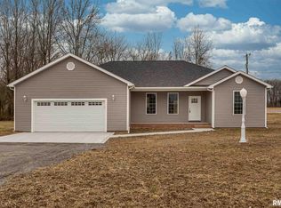 Rue Belle Ln, Johnston city, IL 62951