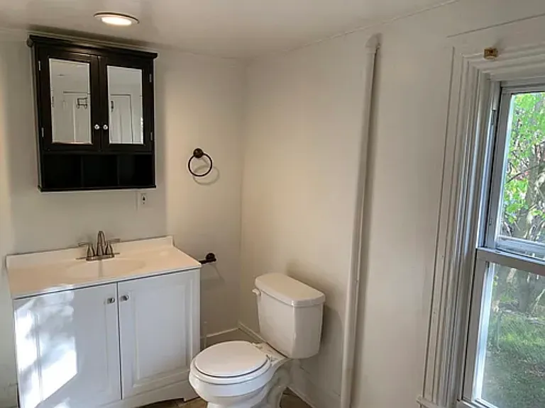 434 W Commerce St #1 — Photo 17