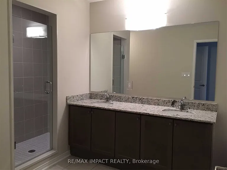 20 Rimrock Cres — Photo 10