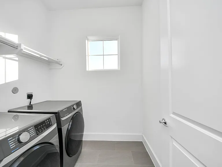 4005 Woodshire Village Est — Photo 32