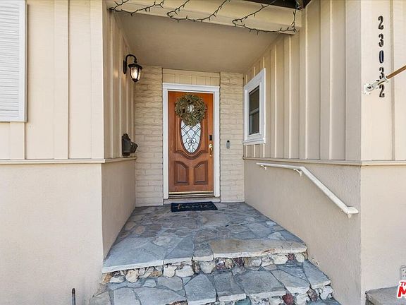 4th image of 23032 Mobile St