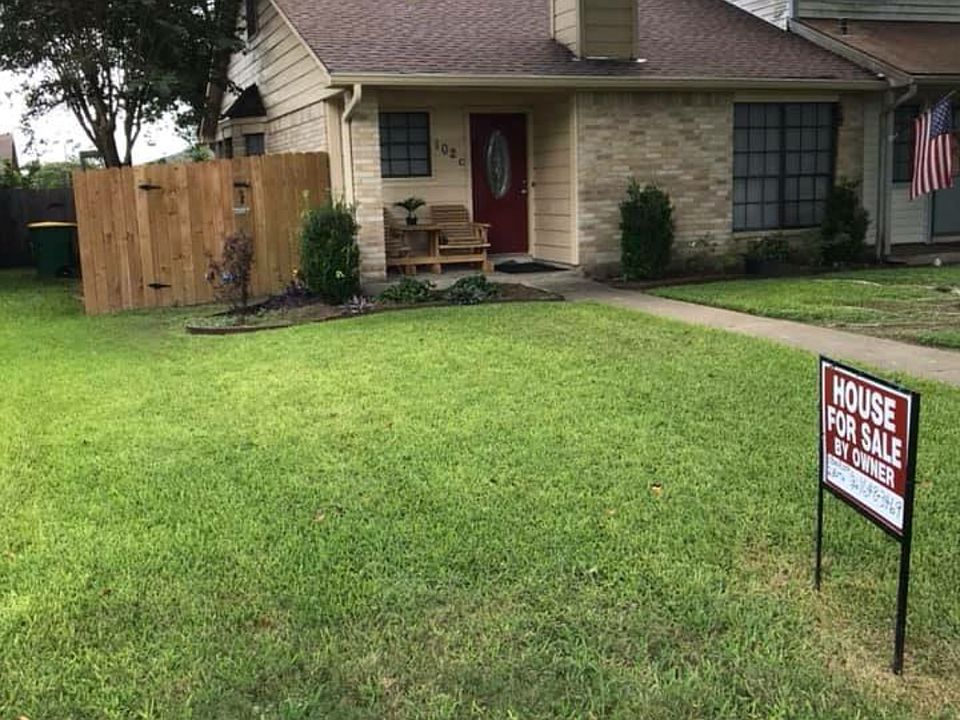 New Roof-New Fence-Newer AC