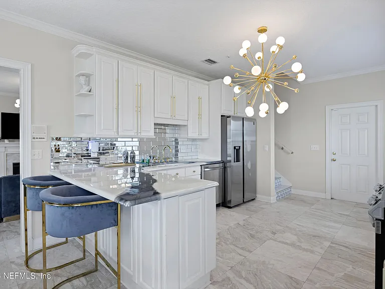 200 Sunstone Ct #GUEST HOUSE — Photo 11