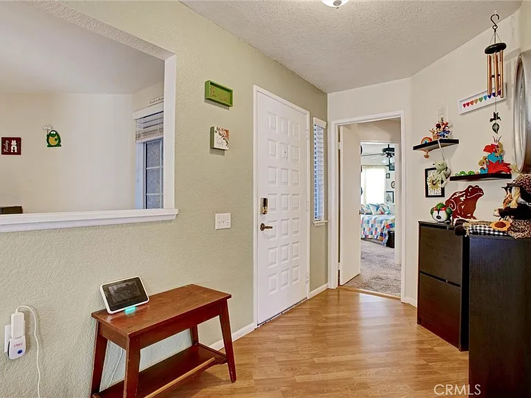 985 Sunrise St — Photo 4