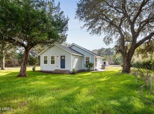 913 Seaside Rd, Saint Helena Island, SC 29920