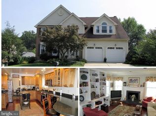 9531 Hallhurst Rd, Nottingham, MD 21236