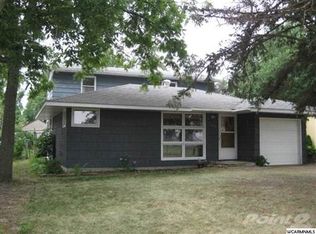 1213 Oslo St, Worthington, MN 56187