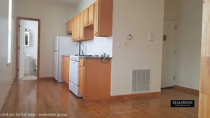 Rented by ZealEstate Group Inc | media 22