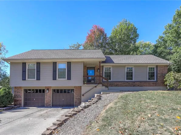 400 NE Stanton Ln, Lees Summit, MO 64064