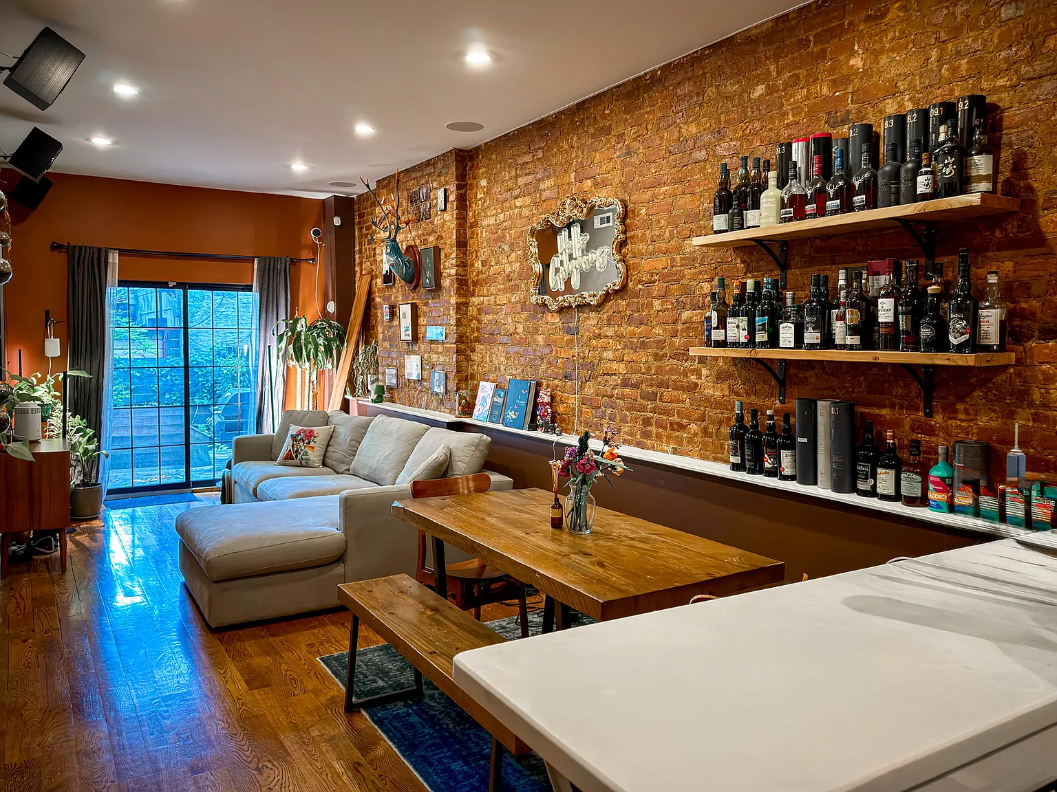 535 Throop Avenue — Photo 3