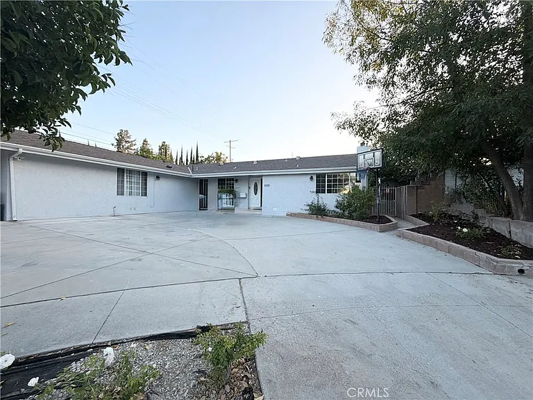 8303 Natalie Ln — Photo 24