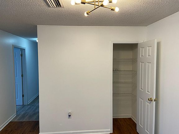 5th image of 501 Pelham Square Way Unit 501