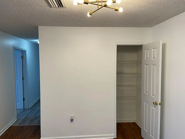 501 Pelham Square Way #501 — Photo 6