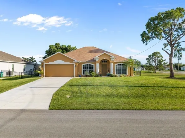 2724 NW 21st Ter, Cape Coral, FL 33993