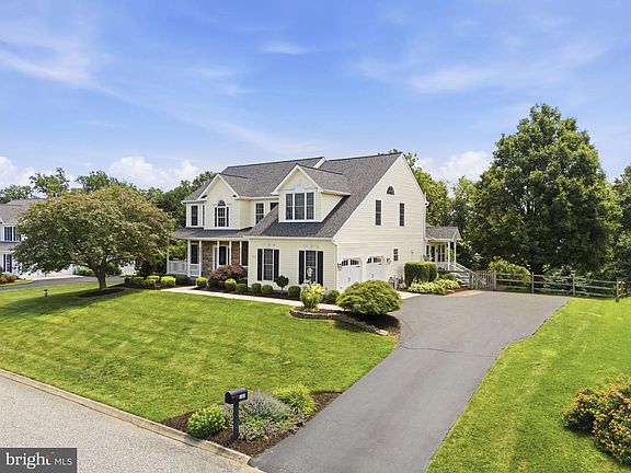 4th image of 103 Zachary Ct
