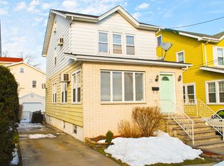 387 Pleasant Ave, Cliffside Park, NJ 07010