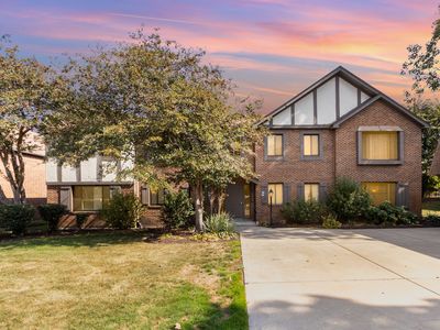 52 Parliament Dr W #127, Palos Heights, IL, 60463