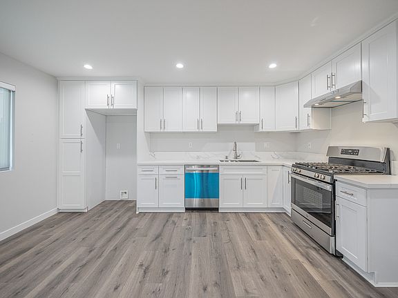 5th image of 5835 Cartwright Ave