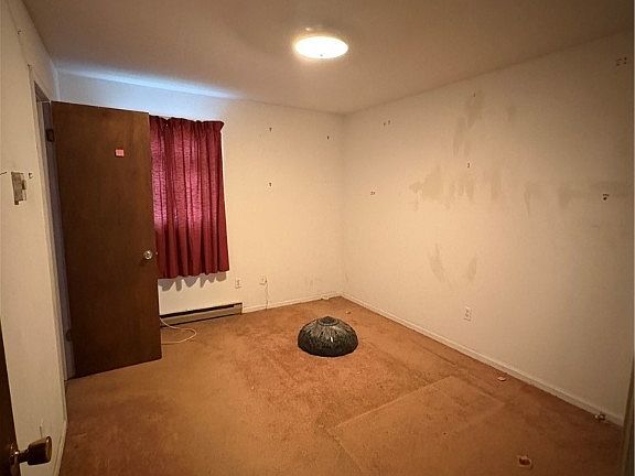 4th image of 4004 Gloucester Dr