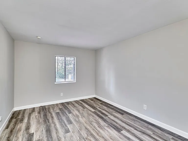 Kirkwood Forest Apartments — Photo 6