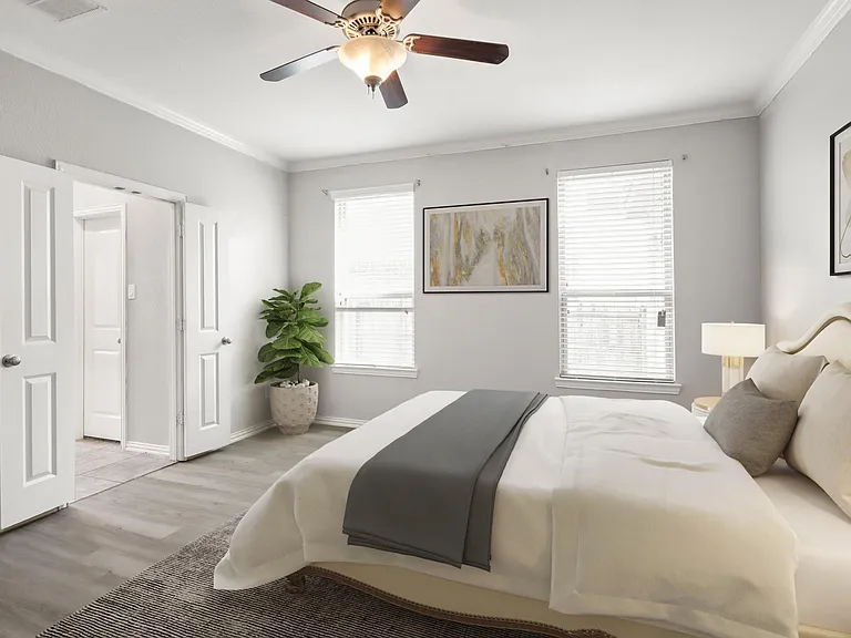 702 S Galley Dr — Photo 16