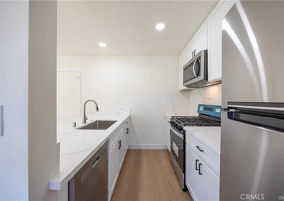 115 N Walnuthaven Dr #3