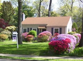 43 Colonial Rd, Midland Park, NJ 07432