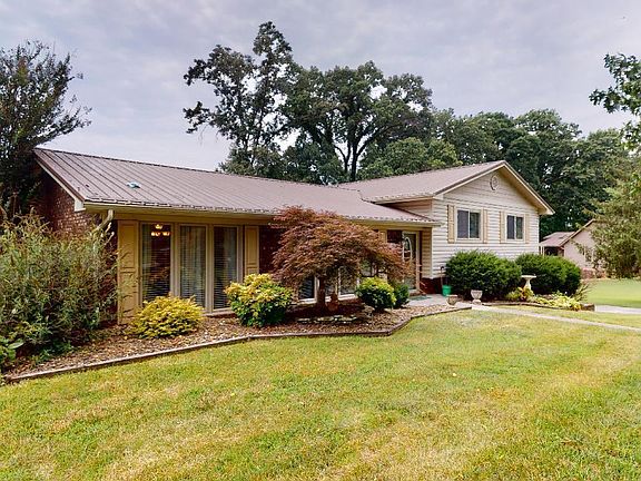 2nd image of 1717 Ledean Dr