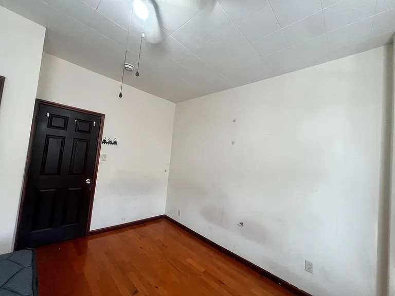 213 Beacon Ave #2 — Photo 9