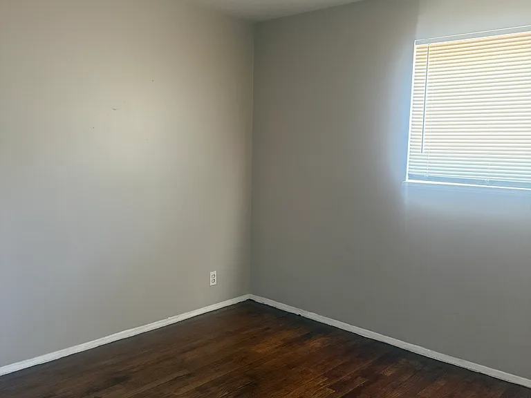10311 Nashua Dr — Photo 6