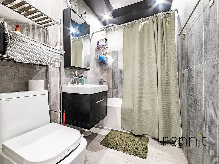 562 Park Pl #3C — Photo 6