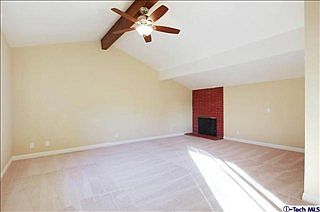 5th image of 1472 N Clybourn Ave