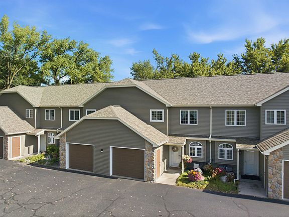 2nd image of 1066 Hillside Dr APT 4