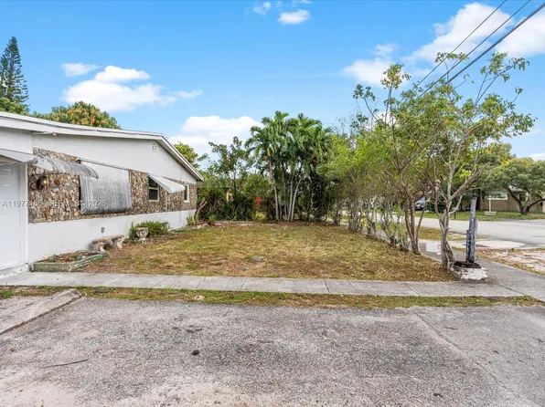 4331 SW 31st Dr, Hollywood, FL 33023