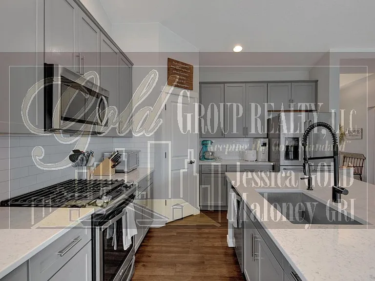 6381 Ottawa Dr — Photo 3