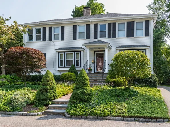 510 Lowell Ave #A, Newtonville, MA 02460