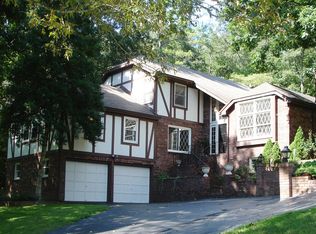 6512 Harbor View Dr, Hixson, TN 37343