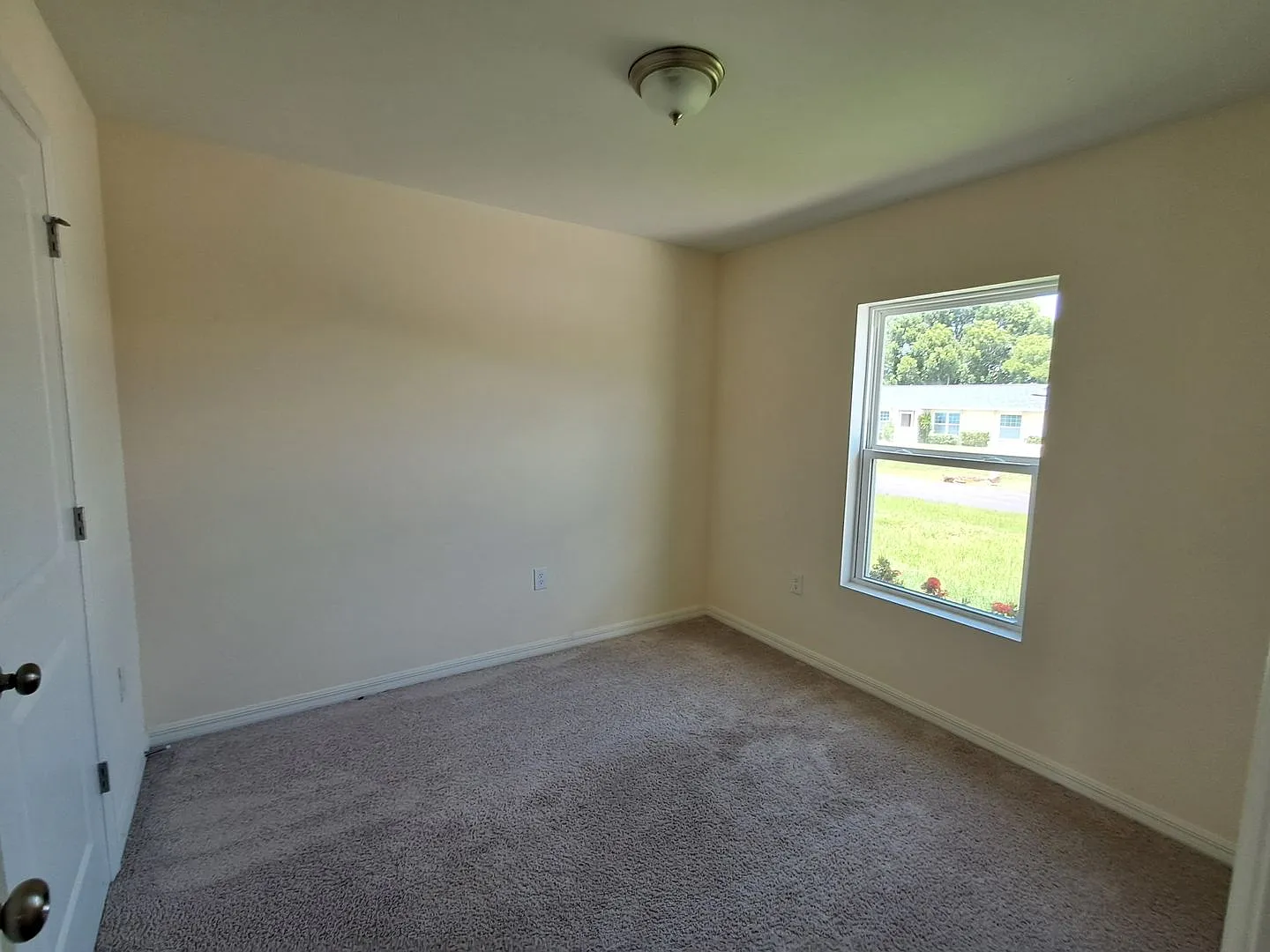 3/2 Single Family Home — Photo 3