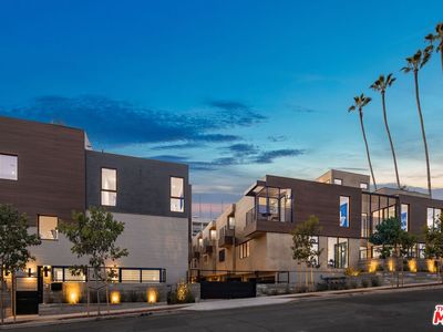 921 Hilldale Ave, West Hollywood, CA, 90069